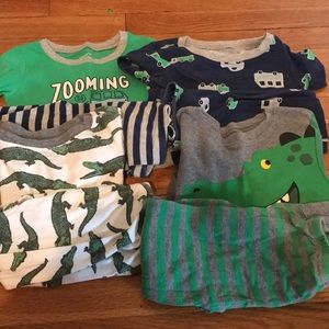 4 pair of 5T Carter’s pajamas